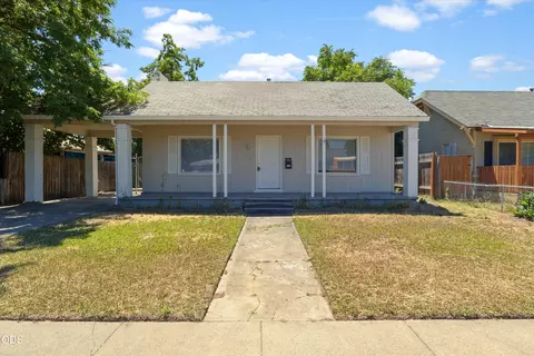 407 W Jackson St, Medford, OR 97501