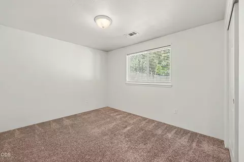 Bedroom - 11 Devonwood Ct, Eagle Point, OR 97524 photo 1 of 4
