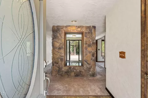 Entry Way - 64699 Mcgrath Rd, Bend, OR 97701 photo 1 of 1