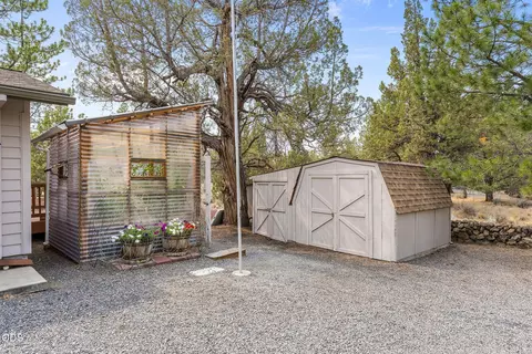 Exterior - 64699 Mcgrath Rd, Bend, OR 97701 photo 2 of 18
