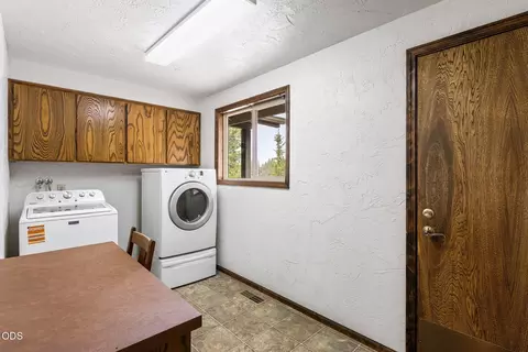 Other - 64699 Mcgrath Rd, Bend, OR 97701 photo 3 of 6
