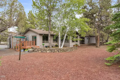 Exterior - 64699 Mcgrath Rd, Bend, OR 97701 photo 4 of 18
