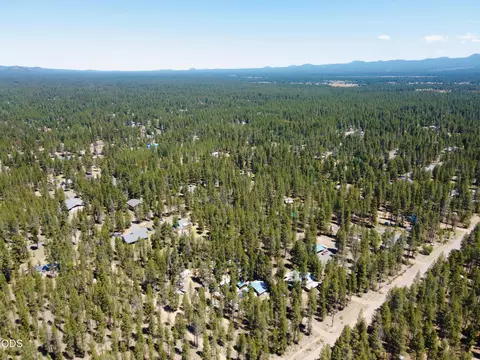 15935 Pine Ln, La Pine, OR 97739 photo 10