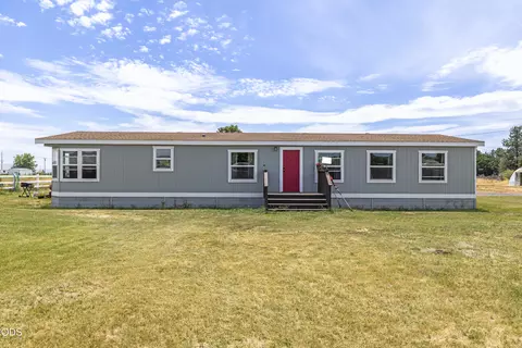 Exterior - 2806 Front St, Malin, OR 97632 photo 5 of 6
