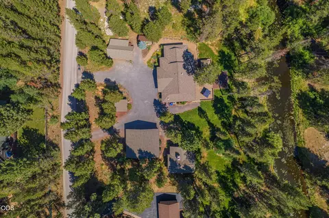View/Area - 17075 Pasadena Rd, Bend, OR 97707 photo 3 of 3