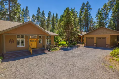 Exterior - 17075 Pasadena Rd, Bend, OR 97707 photo 4 of 18