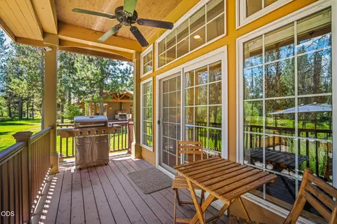 Exterior - 17075 Pasadena Rd, Bend, OR 97707 photo 6 of 18