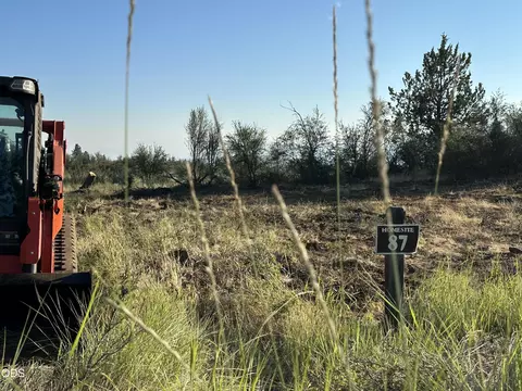 6275 Rustler Peak Way, Klamath Falls, OR 97601