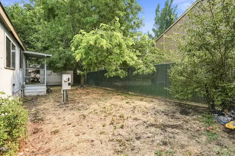 Exterior - 222 Meadow Ln, Eagle Point, OR 97524 photo 6 of 6