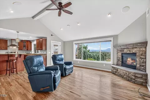 Living - 83 Hidden Valley Dr, Eagle Point, OR 97524 photo 2 of 2