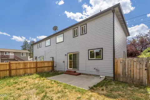 Exterior - 740 E Cascade Ave, Sisters, OR 97759 photo 6 of 8