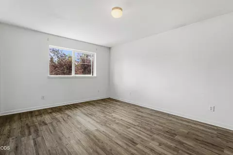 Bedroom - 740 E Cascade Ave, Sisters, OR 97759 photo 1 of 6