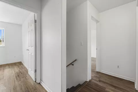 Entry Way - 740 E Cascade Ave, Sisters, OR 97759 photo 4 of 5
