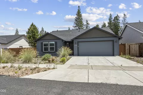 51350 Apache Tears Ct, La Pine, OR 97739