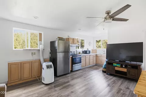 Kitchen - 4218 Thompson Creek Rd, Applegate, OR 97530 photo 3 of 3