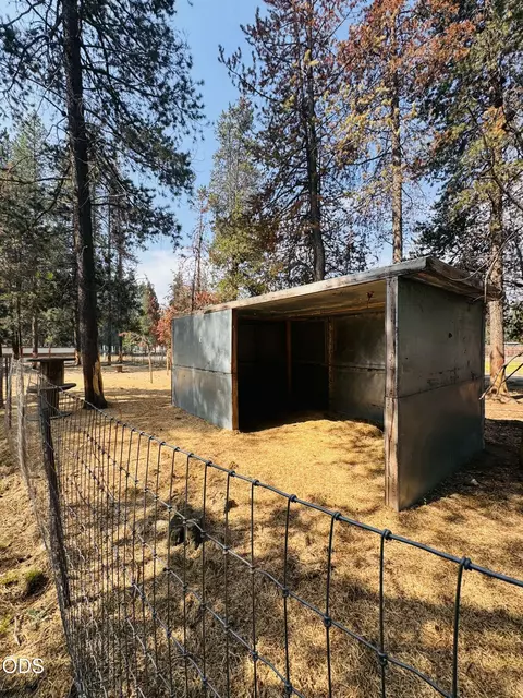 Exterior - 52859 Day Rd, La Pine, OR 97739 photo 9 of 11