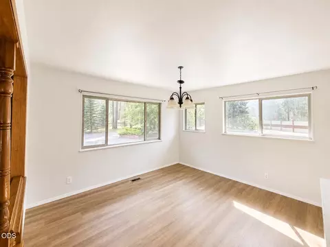 Dining - 52859 Day Rd, La Pine, OR 97739 photo 2 of 2