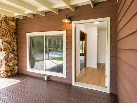 Exterior - 52859 Day Rd, La Pine, OR 97739 photo 5 of 11