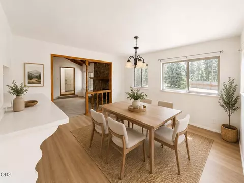 Dining - 52859 Day Rd, La Pine, OR 97739 photo 1 of 2