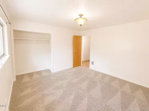 Bedroom - 52859 Day Rd, La Pine, OR 97739 photo 3 of 7