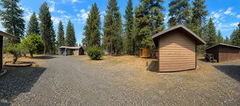 Exterior - 52859 Day Rd, La Pine, OR 97739 photo 10 of 11