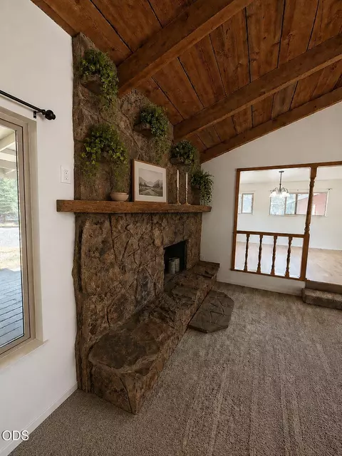 Living - 52859 Day Rd, La Pine, OR 97739 photo 7 of 7