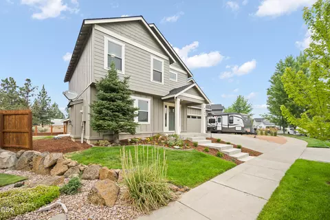 Exterior - 63441 Stacy Ln, Bend, OR 97701 photo 4 of 8