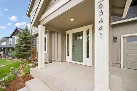 Exterior - 63441 Stacy Ln, Bend, OR 97701 photo 5 of 8
