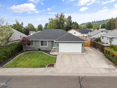 79 Osprey Dr, Eagle Point, OR 97524 photo 21