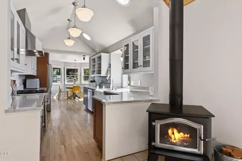 Kitchen - 60835 Jennings Rd, Bend, OR 97702 photo 1 of 4