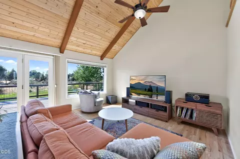Living - 60835 Jennings Rd, Bend, OR 97702 photo 1 of 4