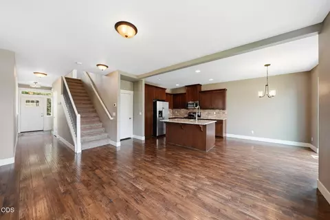 Living - 1055 SE Leonel Ln, Bend, OR 97702 photo 8 of 9