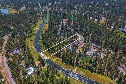 17170 Island Loop Way, Bend, OR 97707 photo 4