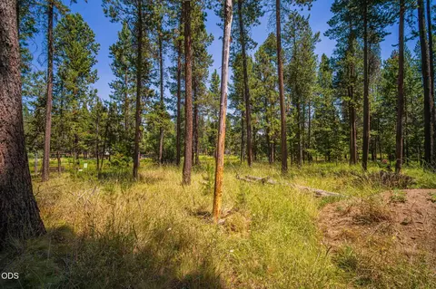 17170 Island Loop Way, Bend, OR 97707 photo 6