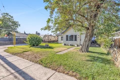 506 W Clark St, Medford, OR 97501