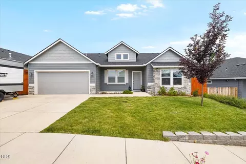 1633 Dragon Tail Pl, Medford, OR 97504