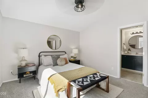 Bedroom - 20618 Daisy Ln, Bend, OR 97702 photo 6 of 9
