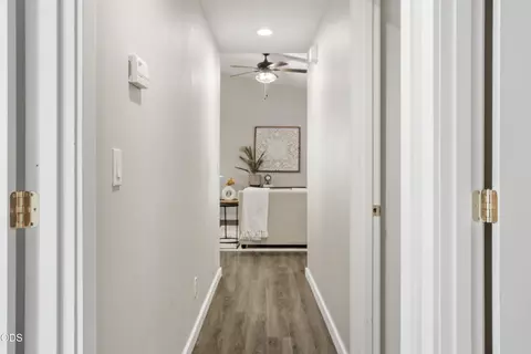 Entry Way - 20618 Daisy Ln, Bend, OR 97702 photo 3 of 3