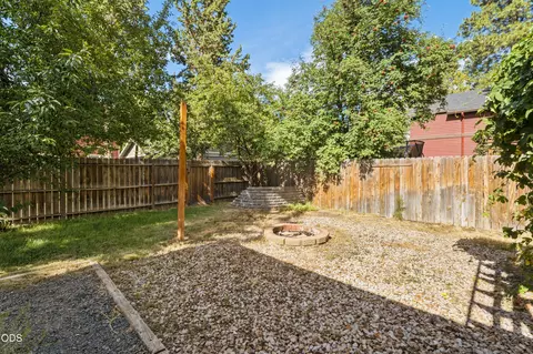 Exterior - 20618 Daisy Ln, Bend, OR 97702 photo 7 of 11