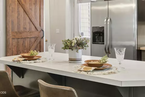 Kitchen - 20618 Daisy Ln, Bend, OR 97702 photo 2 of 6