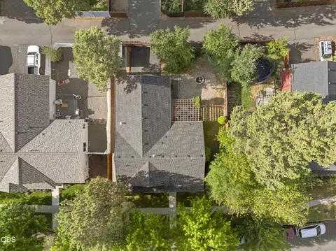View/Area - 20618 Daisy Ln, Bend, OR 97702 photo 2 of 3