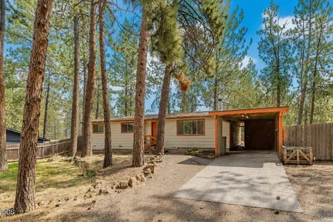 60866 Granite Dr, Bend, OR 97702