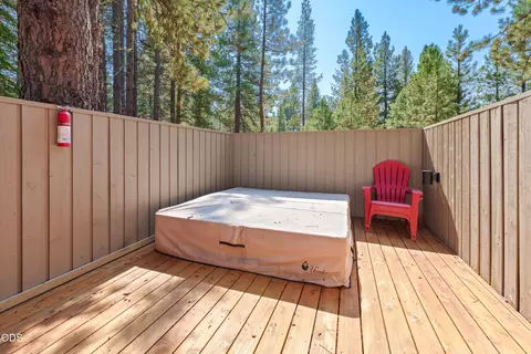 Exterior - 17842 Mt Hood Ln, Sunriver, OR 97707 photo 9 of 9