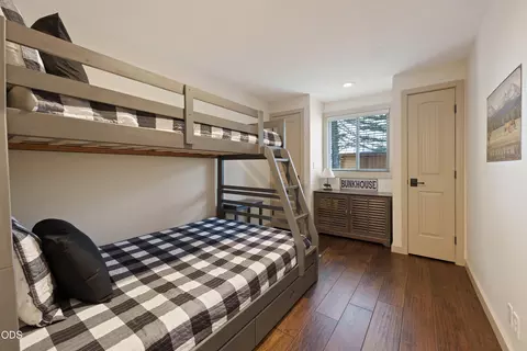 Bedroom - 17842 Mt Hood Ln, Sunriver, OR 97707 photo 4 of 4