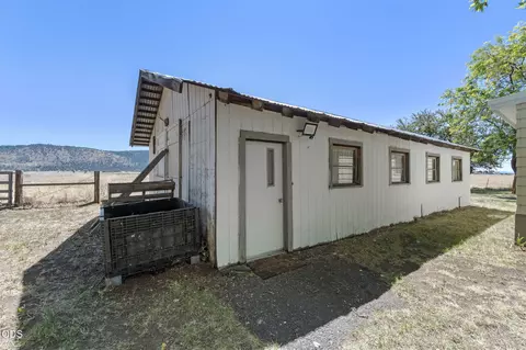 28089 Modoc Point Rd, Chiloquin, OR 97624 photo 43