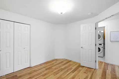 Bedroom - 62815 Snowcap Ct, Bend, OR 97701 photo 5 of 5