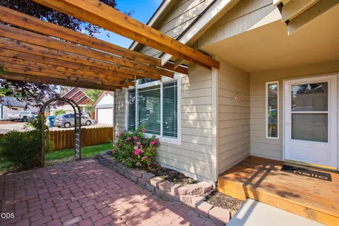 Other - 62815 Snowcap Ct, Bend, OR 97701 photo 1 of 4