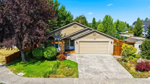 Other - 62815 Snowcap Ct, Bend, OR 97701 photo 4 of 4