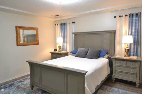 Bedroom - 450 Saint Clair Way, Eagle Point, OR 97524 photo 1 of 4