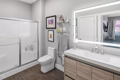 Bath - 61316 Brianne Pl, Bend, OR 97702 photo 1 of 4